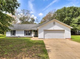 1240 Monterey Dr, Sumter, SC 29154