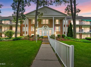 5679 Monroe St UNIT 305, Sylvania, OH 43560