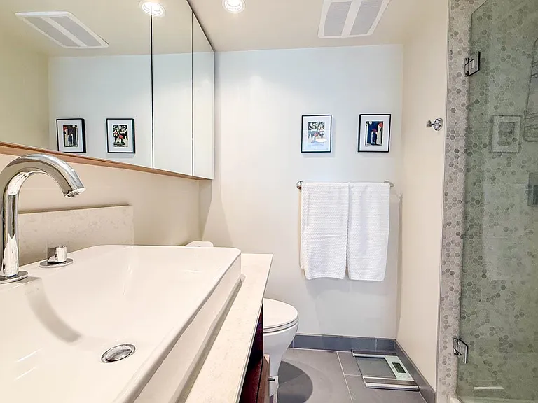 189 Keefer St #505 — Photo 19