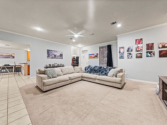 2nd image of 1840 Val Verde Rd