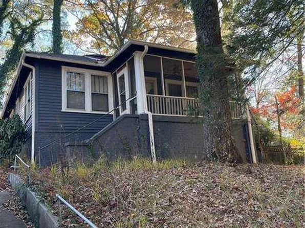 17 Lakeview Dr, Atlanta, GA 30317