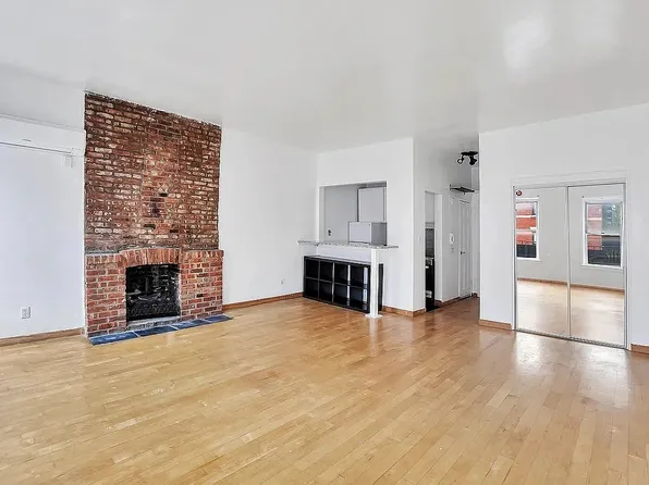 465 West 49th Street image 3 of 11