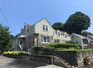 9 Genoa St, Norwalk, CT 06851