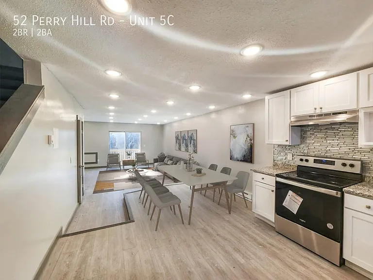 52 Perry Hill Rd #5C — Photo 1
