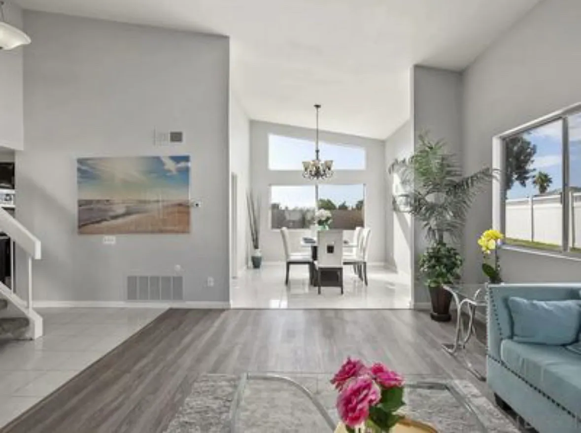 1564 Skylark Way — Photo 3