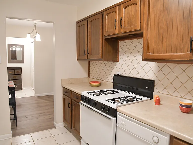 10300 Westlake Dr #301 — Photo 11