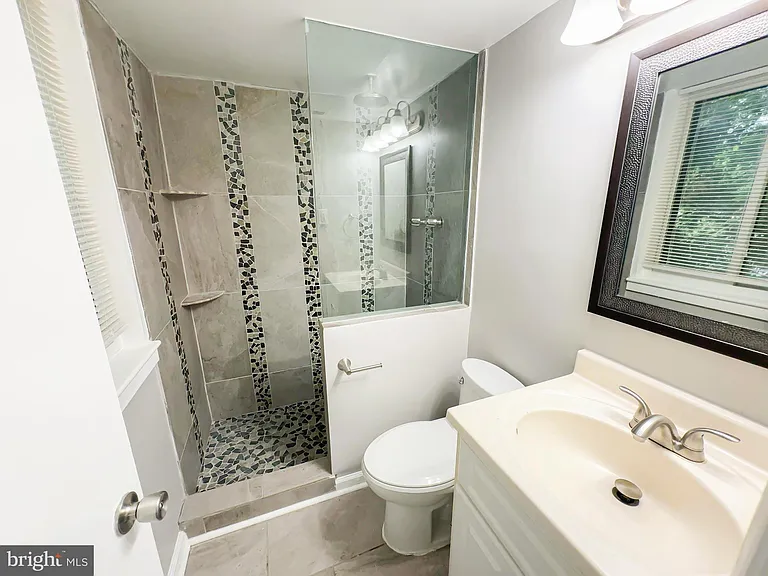 5537 Green Mountain Cir #4 — Photo 17