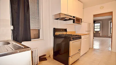 Rented by Park Property Advisors