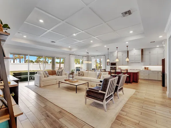 12104 Waterstone Circle, Palm Beach Gardens, FL 33412