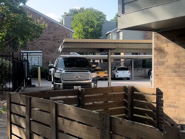 2018 W. RUNDBERG LANE BUILDING 20 UNIT B