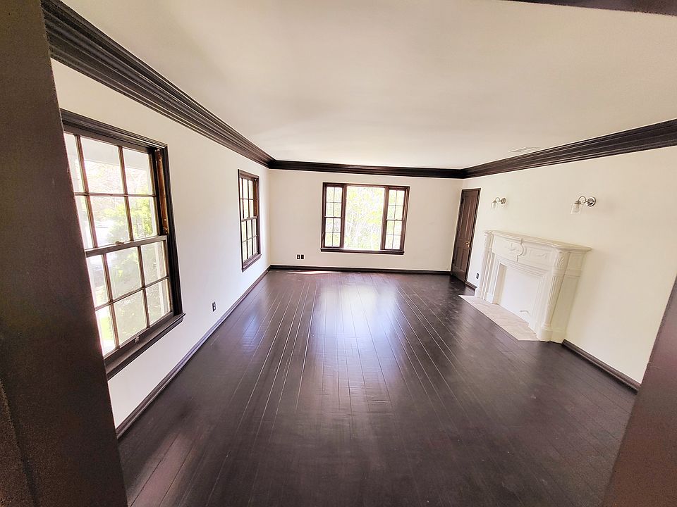 Living room. Picture taken from eat-in dining room