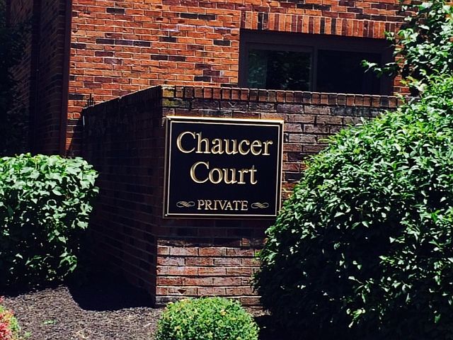 1st image of 4195 Chaucer Ln
