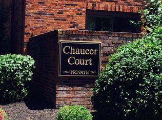 4195 Chaucer Ln, Columbus, OH 43220