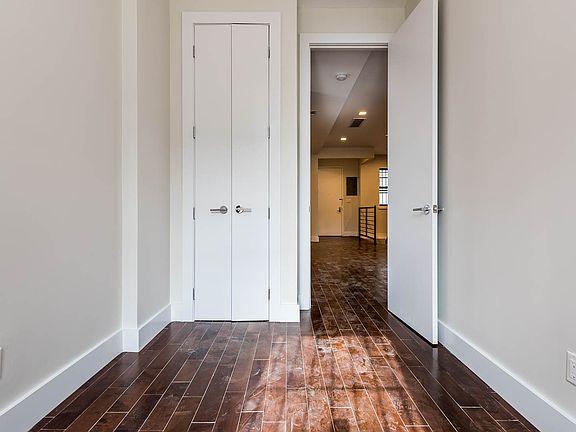 5th image of 316 Patchen Ave #1L