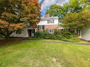 22 Coniston Dr, Rochester, NY 14610