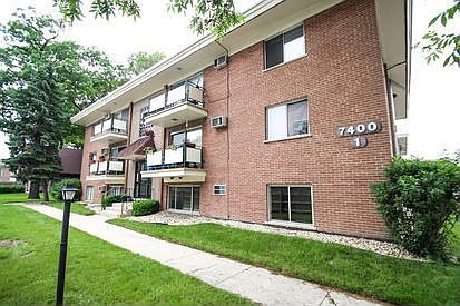 1st image of 7400 W 111th St APT 107