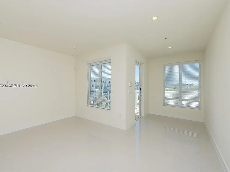 10245 NW 63rd Ter #201 — Photo 19