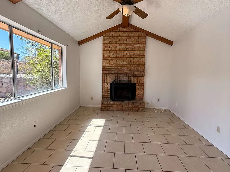 1670 Jones Ln — Photo 18