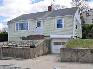 16 Horace St, Providence, RI 02909