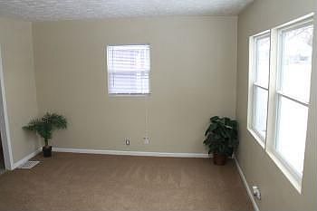 1st image of 4870 Wentworth Blvd