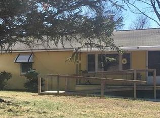 1977 Spicer Cove Rd, Hendersonville, NC 28792