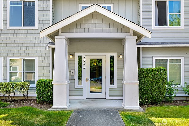4th image of 4645 Celia Way #201