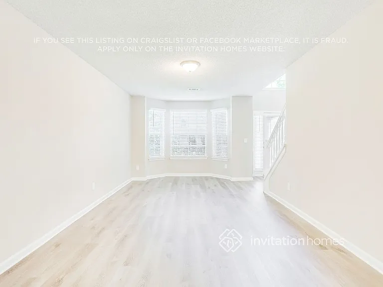 7430 Spoleto Loop — Photo 2