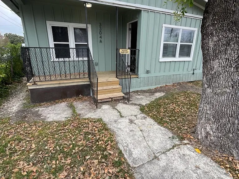 3304 W Cesar E Chavez Blvd #A — Photo 1