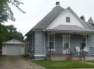 409 N Maple St, Clinton, IL 61727