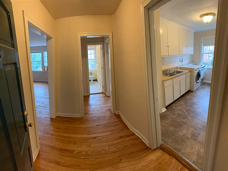 2841 Thornhill Rd — Photo 10