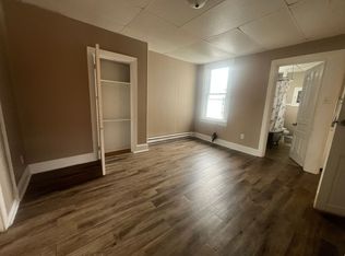 Market W St 644 - Lockwood, York, PA 17401
