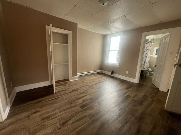 644 W Market St FL 3