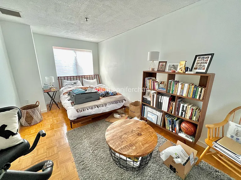 147 Kelton St #715A — Photo 9