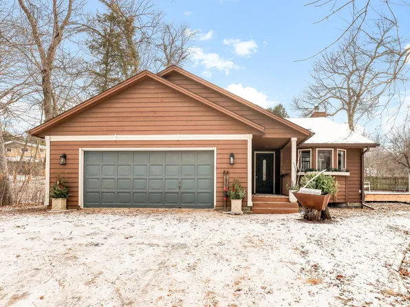 25775 Valleywood Ln, Shorewood, MN 55331