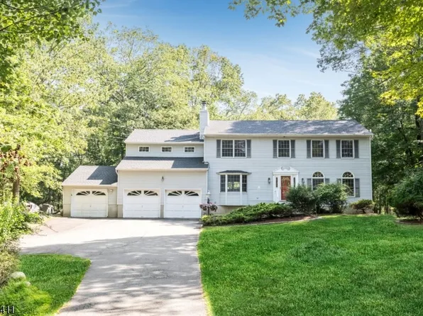 9 PAPOOSE TRAIL, Hopatcong Boro, NJ 07821