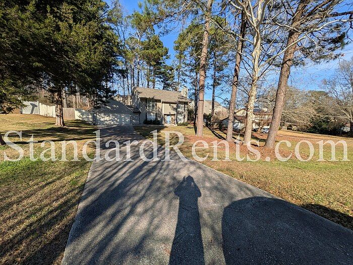 2nd image of 622 Hickory Hollow Ln
