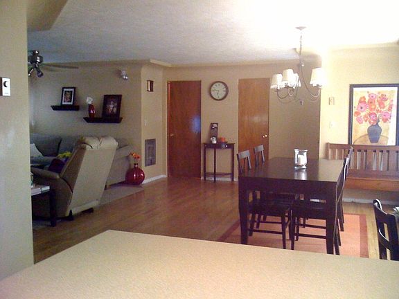 5th image of 28 D St SW