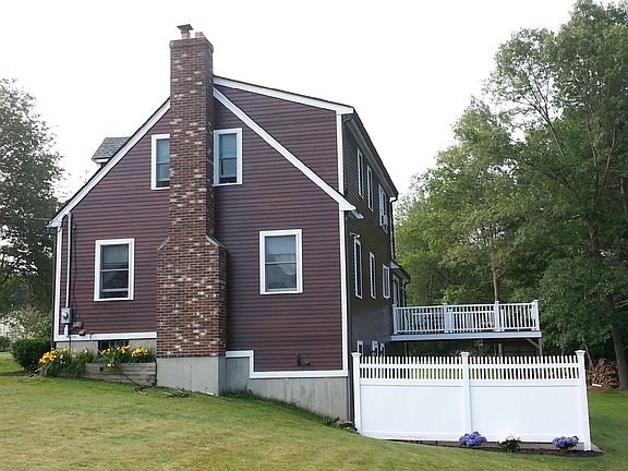 4th image of 113 Garden St
