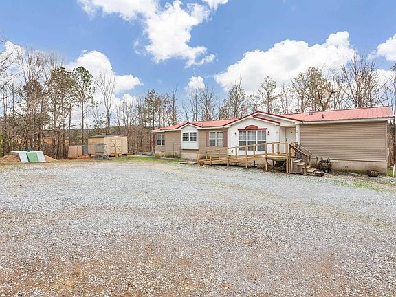 3rd image of 1040 Boiling Springs Rd