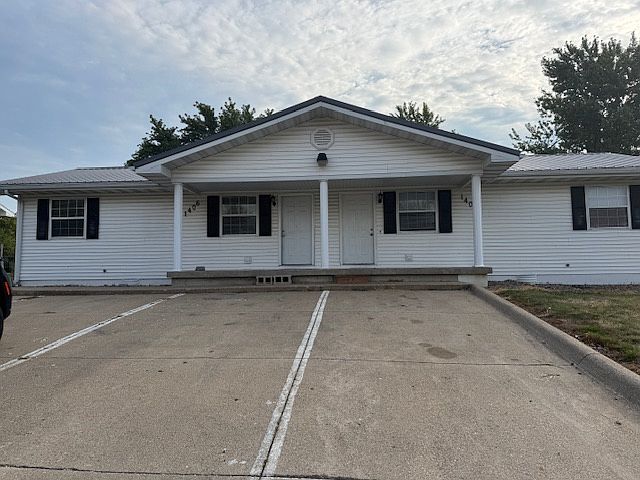 1st image of 1404 Bishop Dr