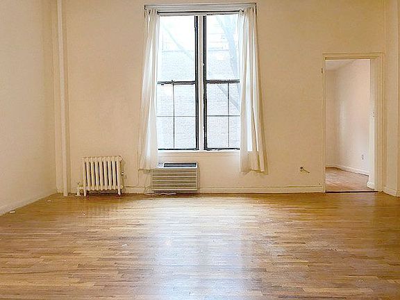 5th image of 314 W 89th St APT 4