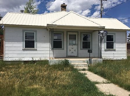 2nd image of 413 Opal St