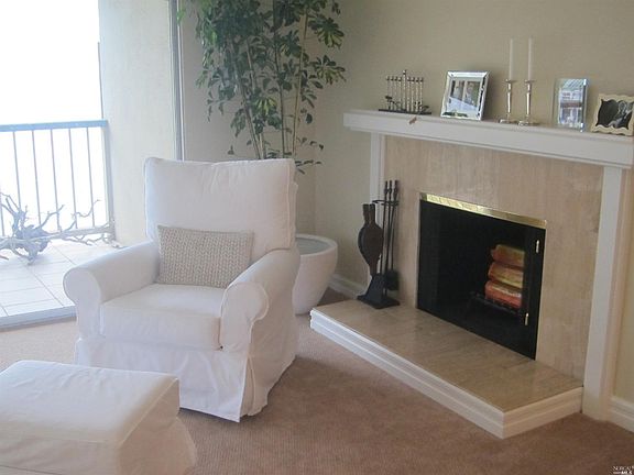 3rd image of 100 South St APT 305