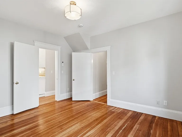 68 Electric Ave #1A — Photo 12