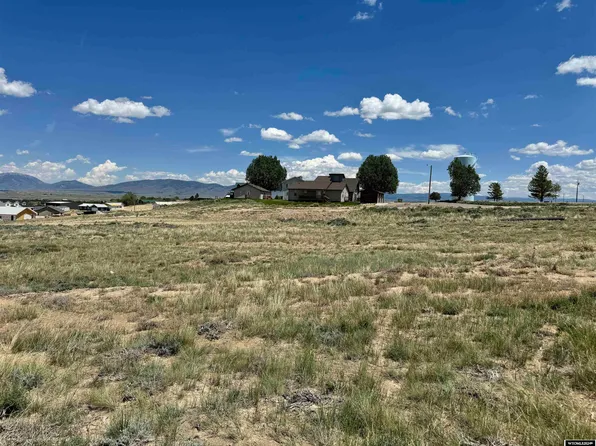 303 Cutthroat Dr, Saratoga, WY 82331