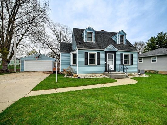 717 Columbia Avenue, Deforest, WI 53532