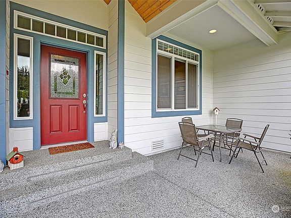 5th image of 18604 64th Avenue NW