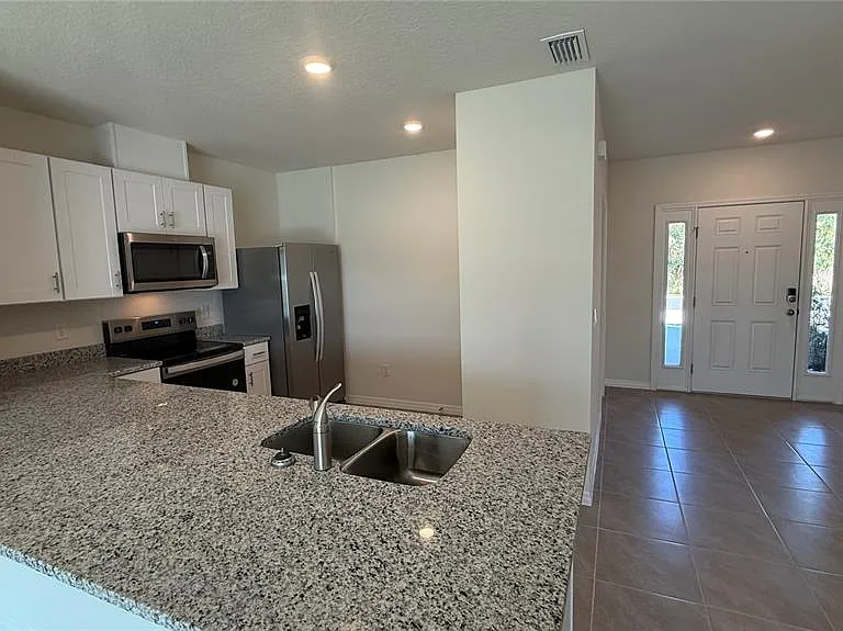 2114 Gentle Rain Dr — Photo 3