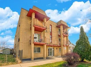 3243 S 49th Ave APT 202, Cicero, IL