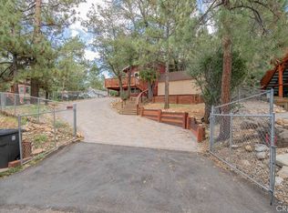 301 Vista Ave, Sugarloaf, CA 92386